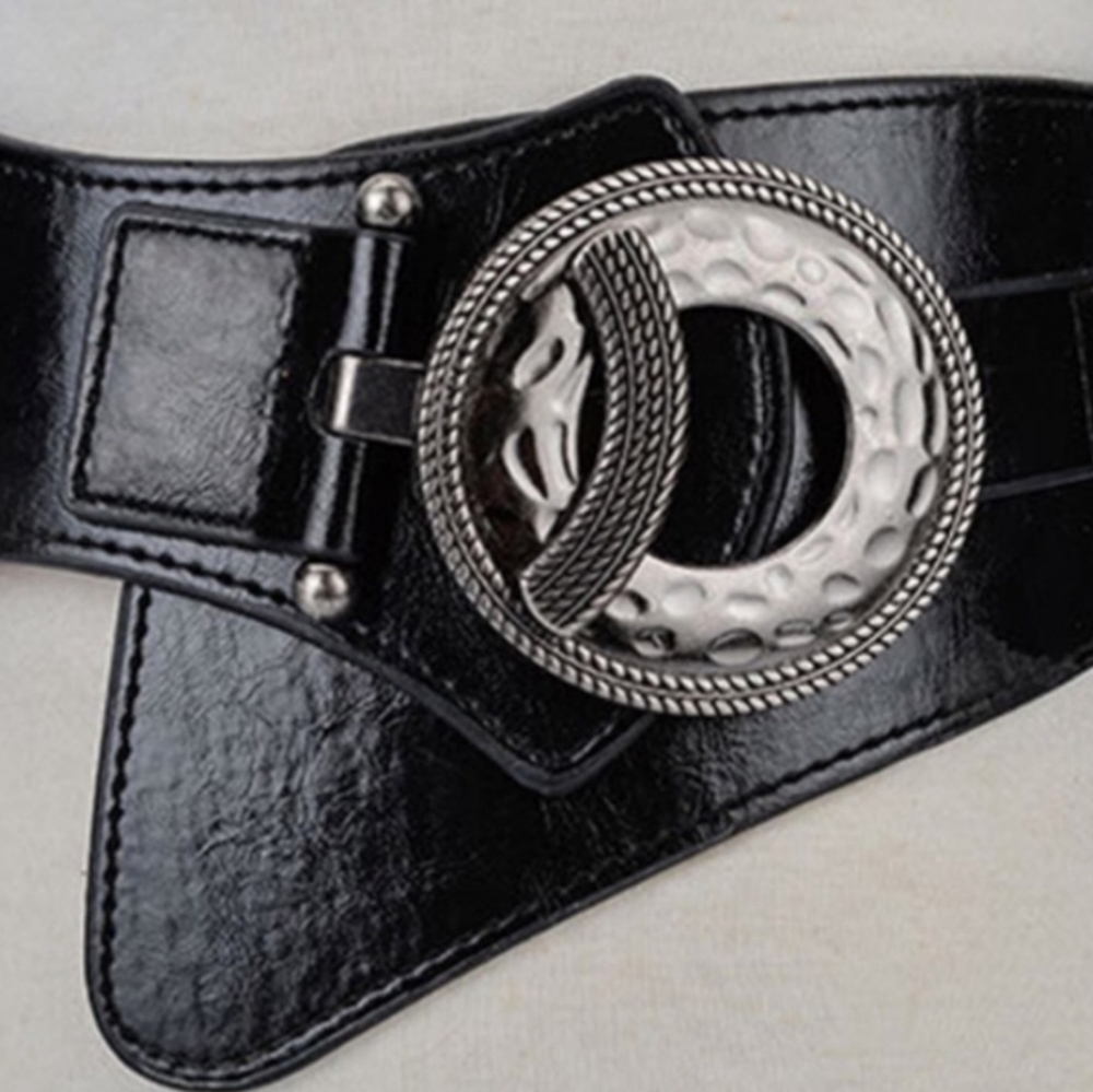 NWOT Black Leather Adjustable Statement OSFM Belt